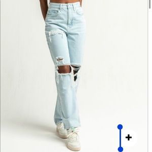 BDG BAGGY BOYFRIEND JEANS 💙